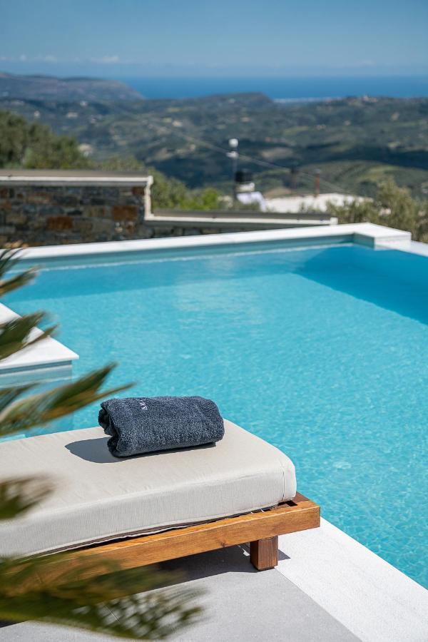 קאטו אסיטס Villa Amavi - Private Heated Pool מראה חיצוני תמונה
