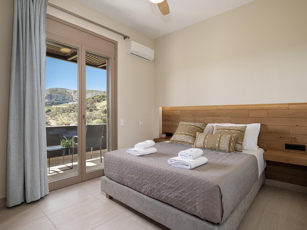 קאטו אסיטס Villa Amavi - Private Heated Pool מראה חיצוני תמונה
